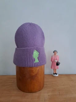 BERRETTI BEANIES RICAMO REGINA