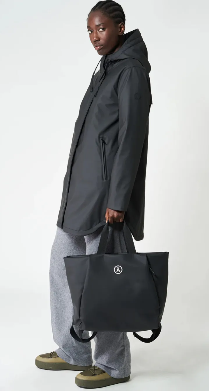 BORSA / ZAINO 2 IN 1 IMPERMEABILE NERO TANTA