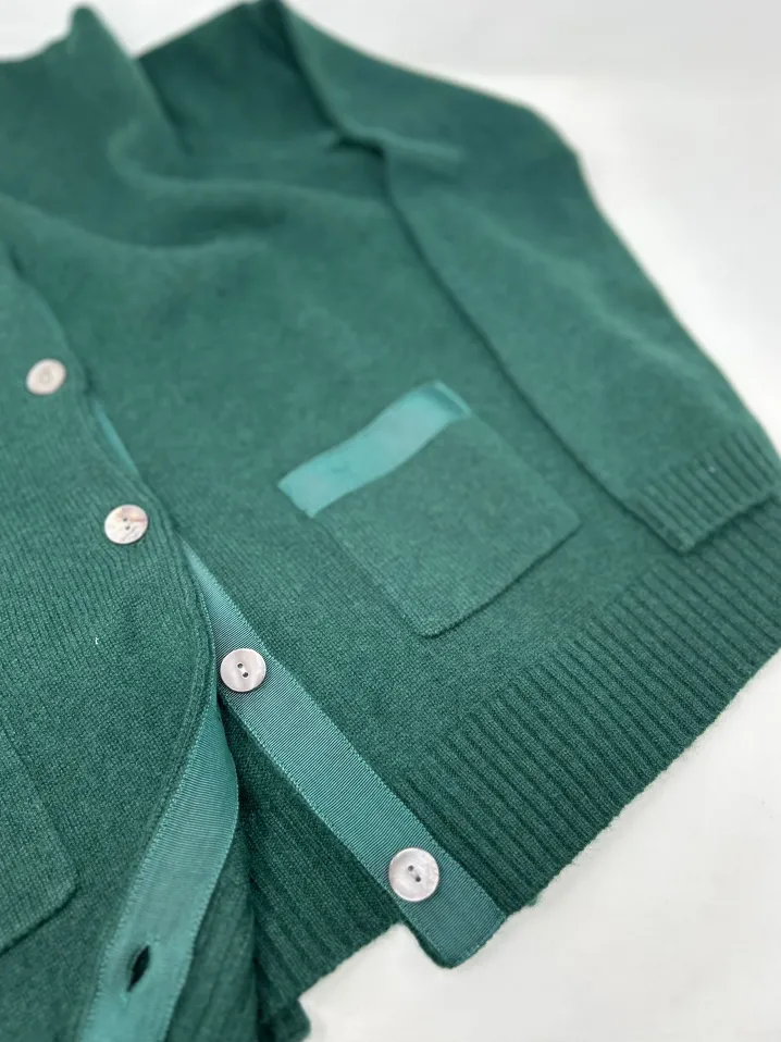 CARDIGAN "ALE" GIROCOLLO TASCHINE APPLICATE