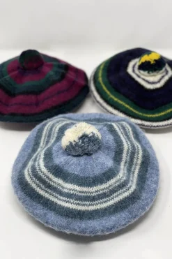 CLOCHES POMPON TARTAN TAM