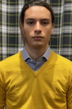 MAGLIONE A V MERINOS EXTRAFINE GIALLO