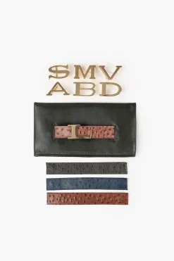 POCHETTE PELLE CON INIZIALE