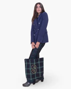 SHOPPER TARTAN ALPHABET STYLE